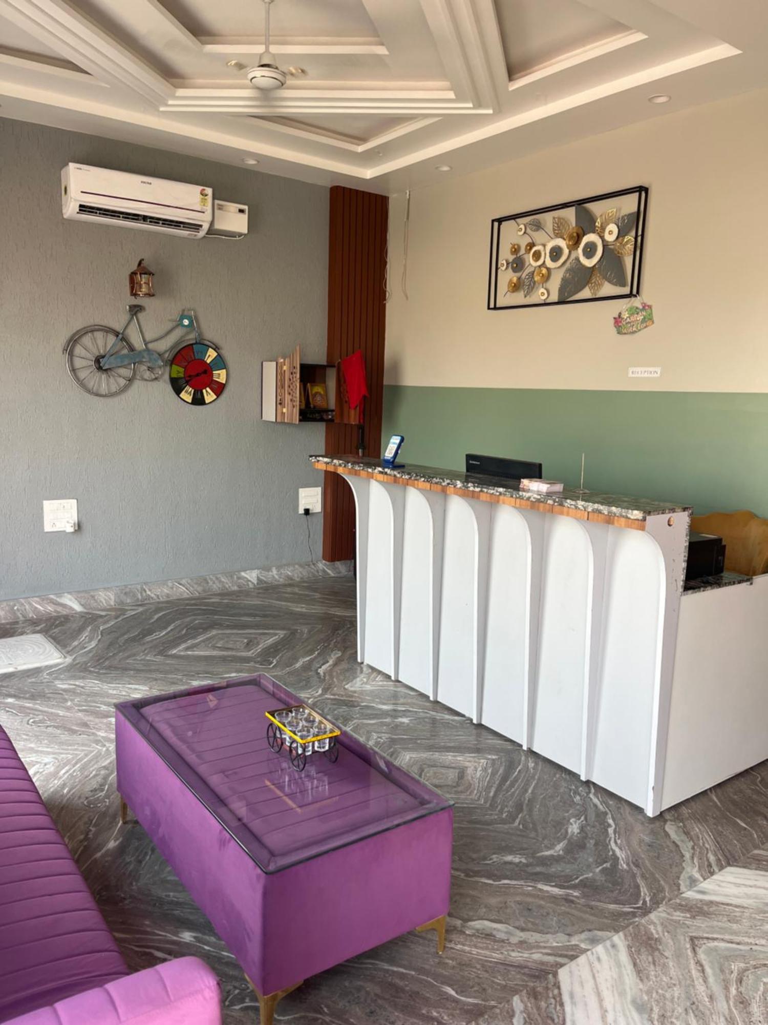 Hotel Ap Suratgarh Kültér fotó